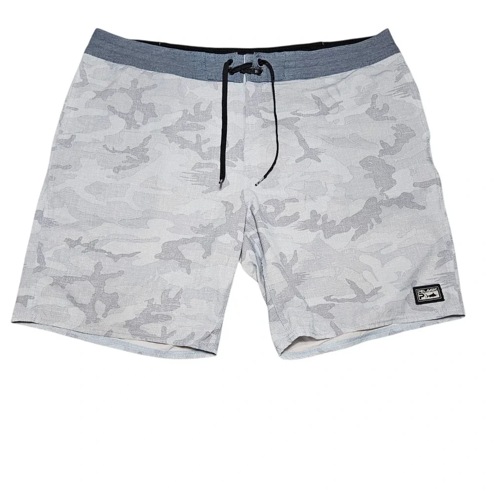 Pelagic Deep Drop Fishing Board Shorts Men's Size 40 Blue-Gray Camo Fishing Swim